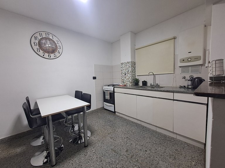 Hornera Rodi - Strategic location, parking, and pool
