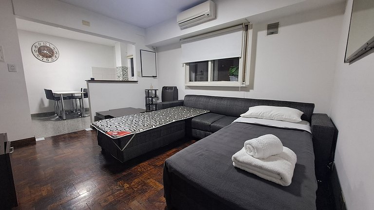 Hornera Rodi - Strategic location, parking, and pool