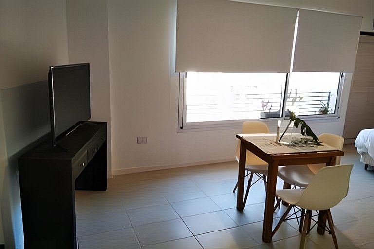 Hornera Andres | Oroño + Pellegrini | Top zona